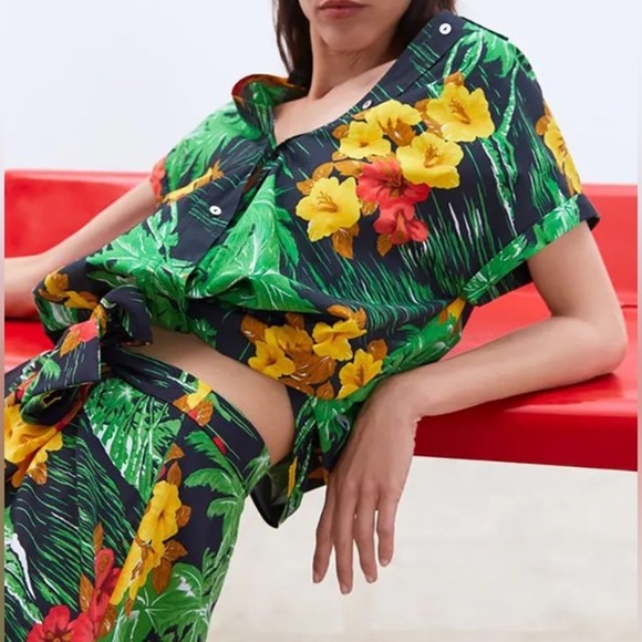 Short Sleeve Button-Up Shirt  & Shorts Set  – with Aboriginal Art Print -  Zara Newell